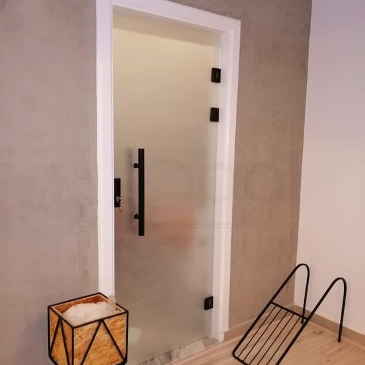 https://barcaglass.net/product/sliding-doors/