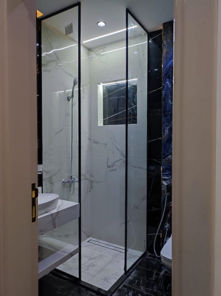 https://barcaglass.net/product/partition-shower/